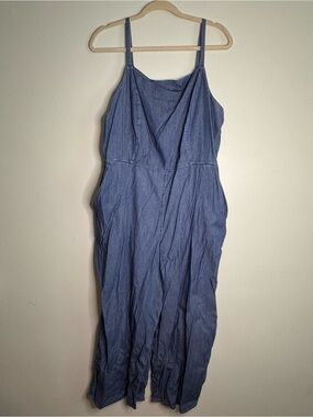 Old Navy Chambray Sleeveless Jumpsuit (XL)